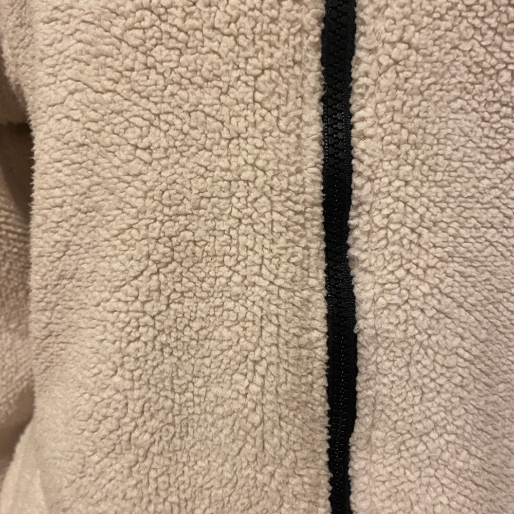 The North Face Reversible Jacket - Picture 11 of 11